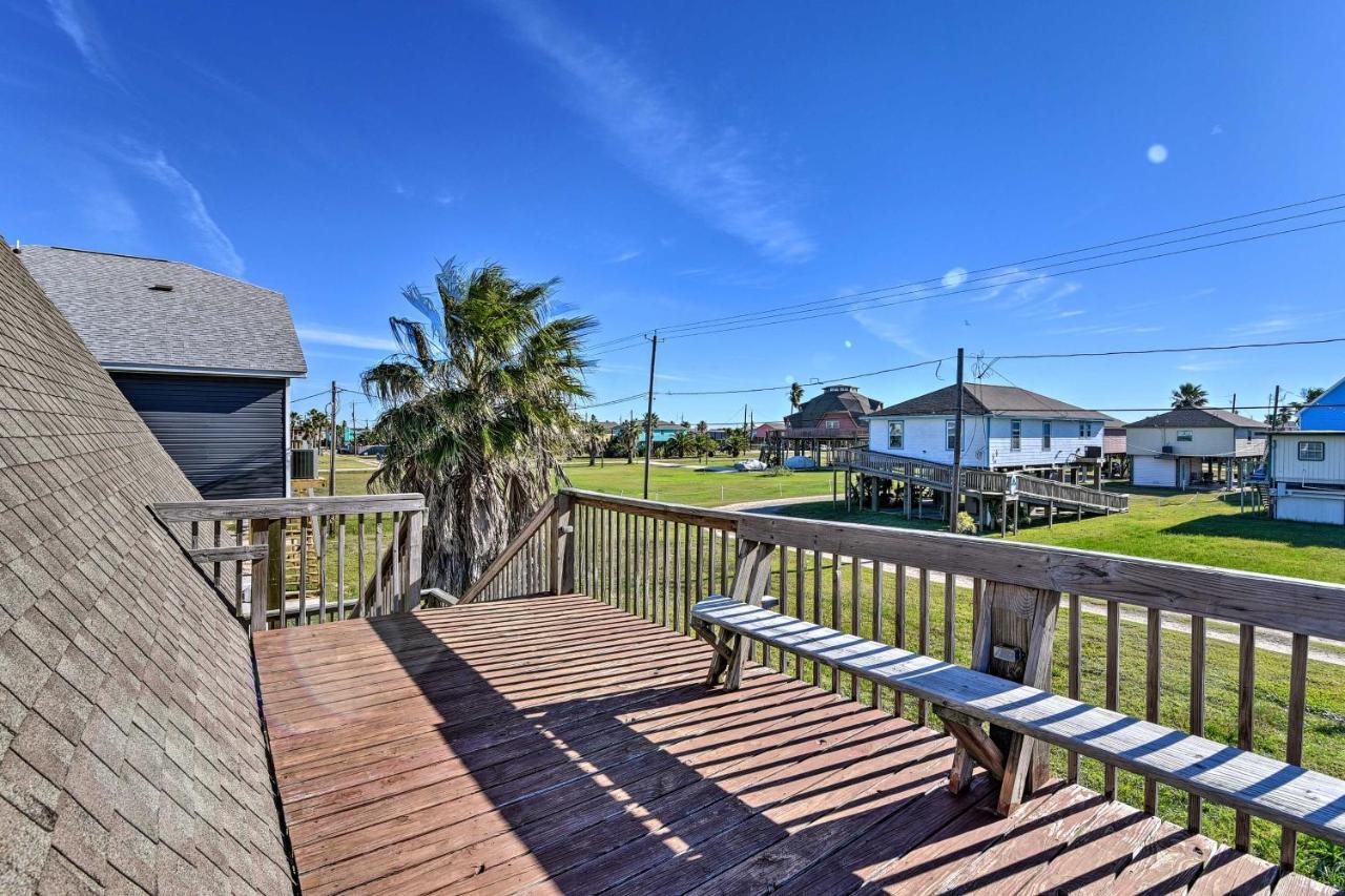 A-Frame Home With Deck - 2 Blocks To Surfside Beach! Exterior photo